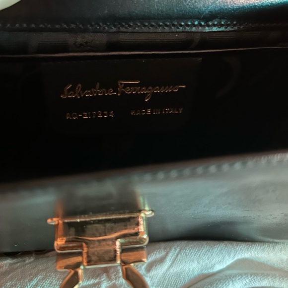 Ferragamo Gancini Bag - Picture 6 of 6